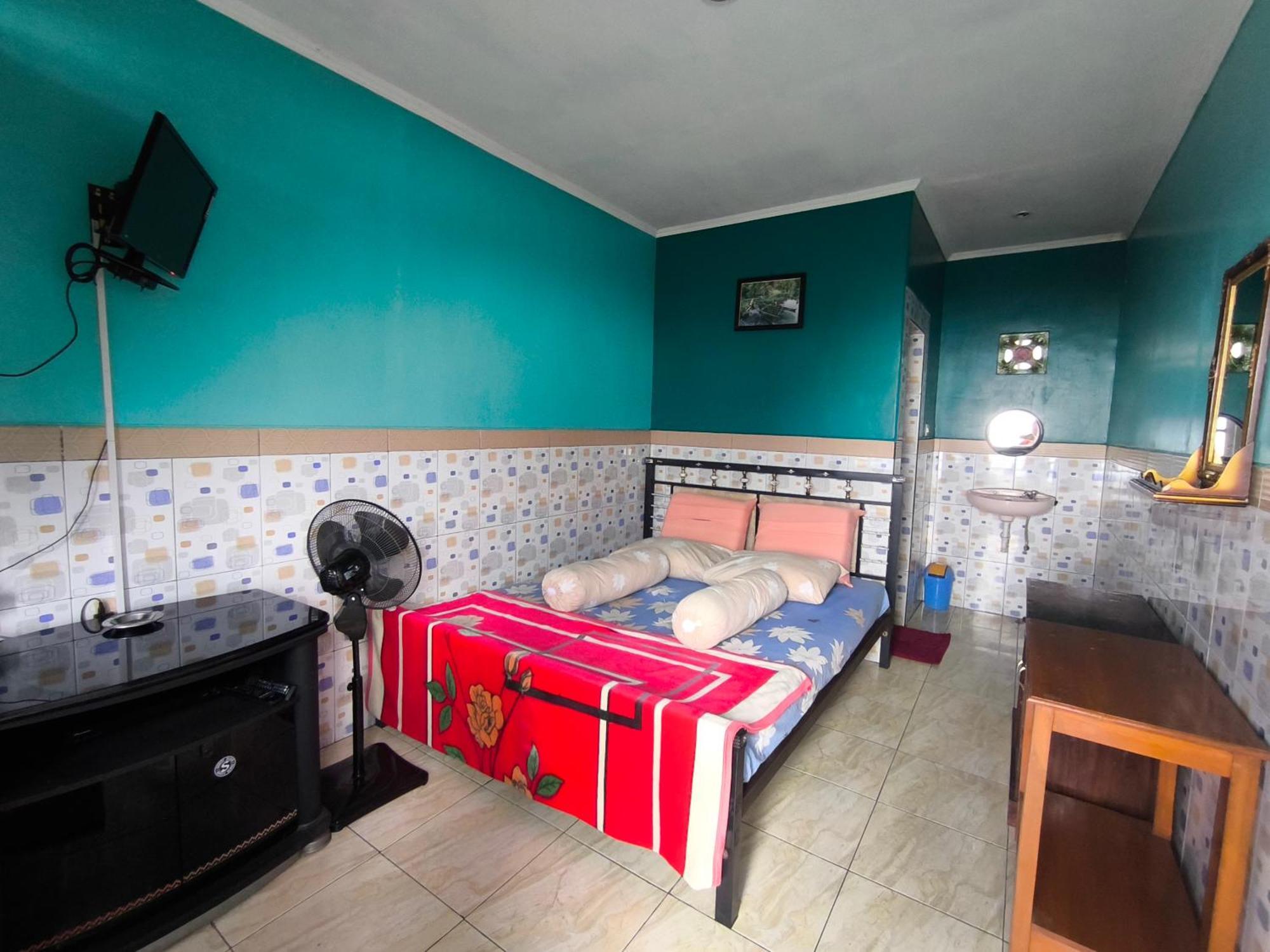Villa Raung Indah Tretes Prigen Room photo